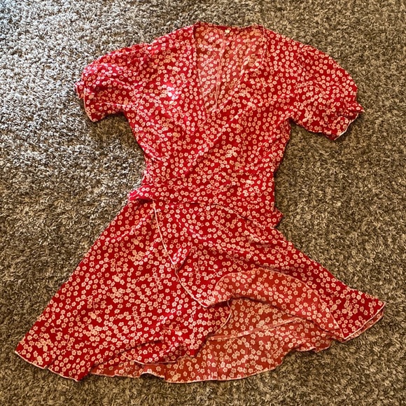 Amazon Red flower print Wrap Dress - Picture 1 of 2